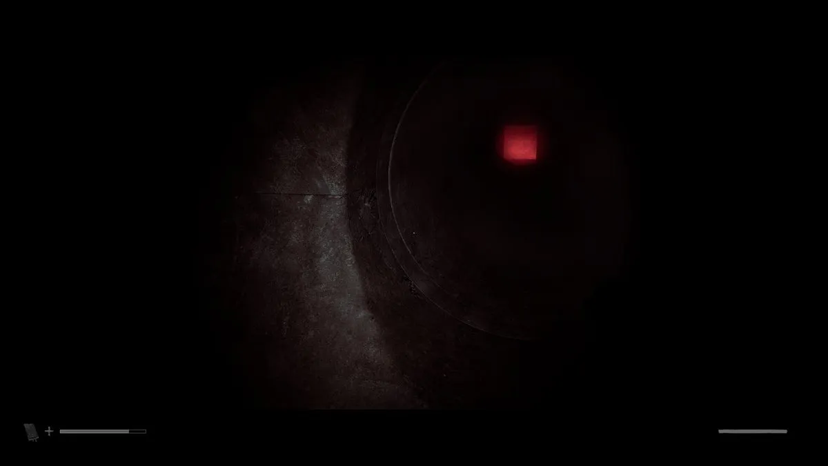 Саймон смотрит на выход из туннеля в Silent Hill Townfall