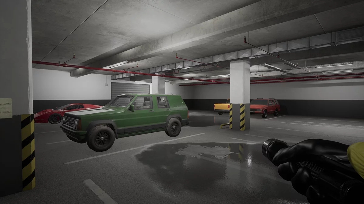 Подземная парковка первого уровня с бетонными колоннами