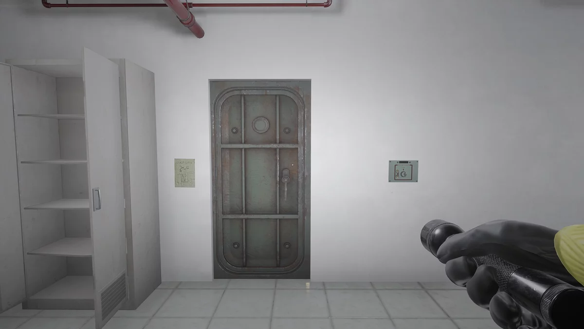 Ключ на полу в одной из комнат парковки