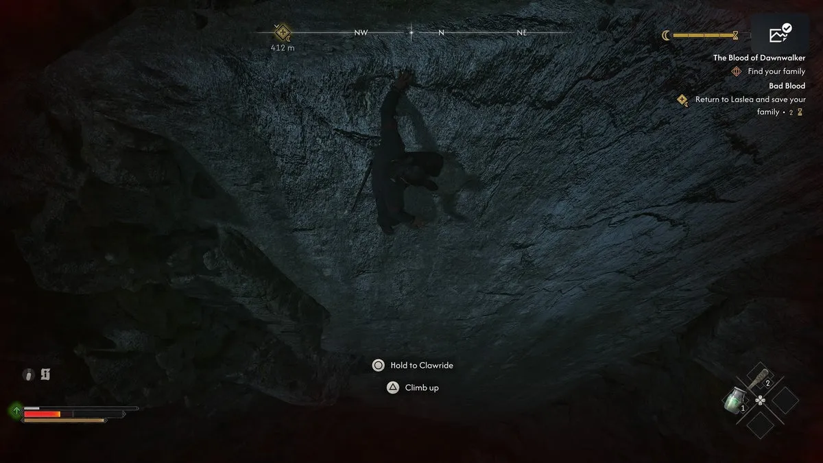 Коэн спускается по стене на когтях в The Blood of Dawnwalker