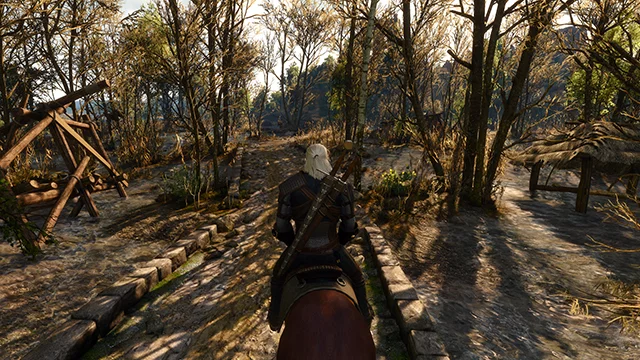 Сравнение параметра «количество персонажей» в The Witcher 3: Максимальный, Высокий, Средний и Низкий уровни