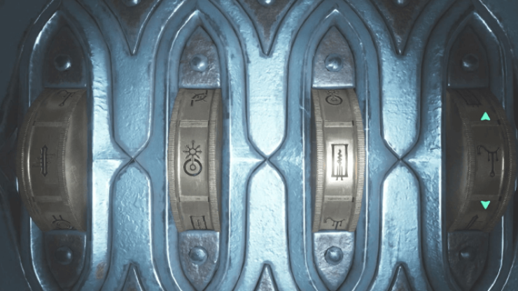 Кодовый замок на двери в пещере