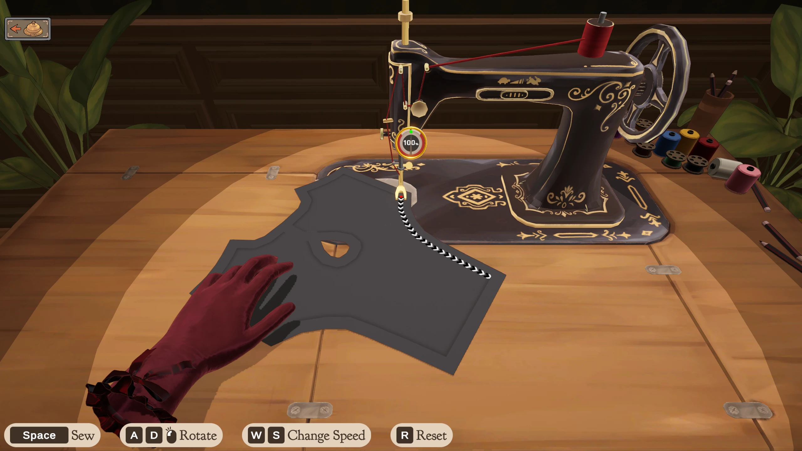 Шитьё платья на швейной машинке в Dressmaker