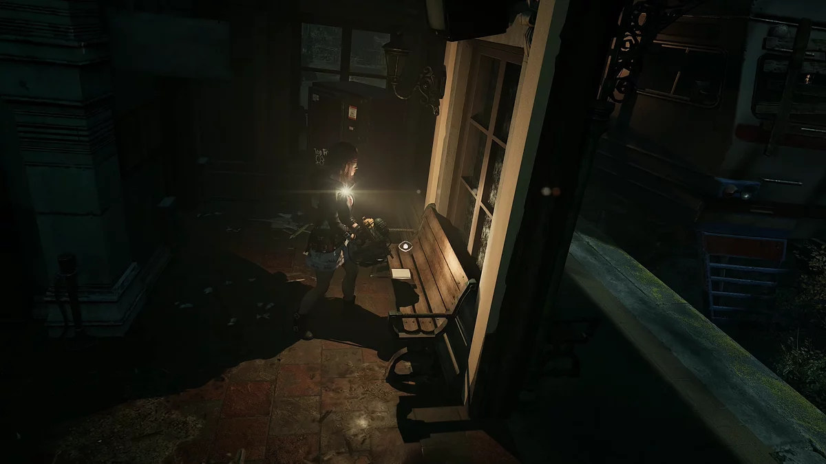 Последний дневник Мигеля на скамейке железнодорожного вокзала