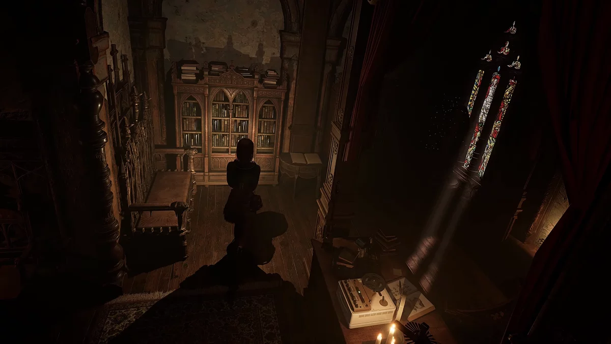 Пятая страница дневника Люсии на тумбочке в административном офисе церкви