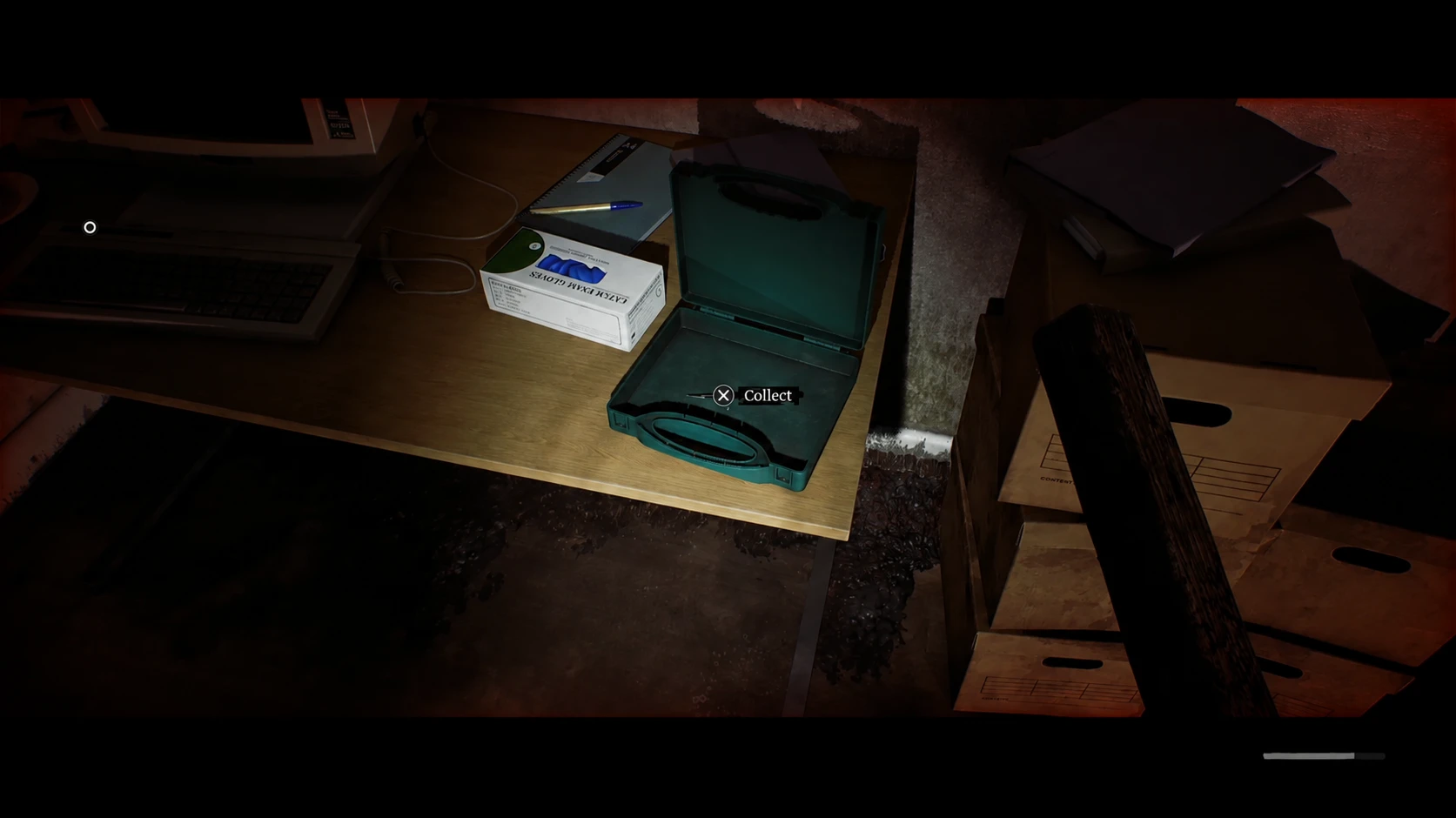Зелёный медицинский кейс со скальпелем в кабинете Z. Ellis в Silent Hill: Townfall