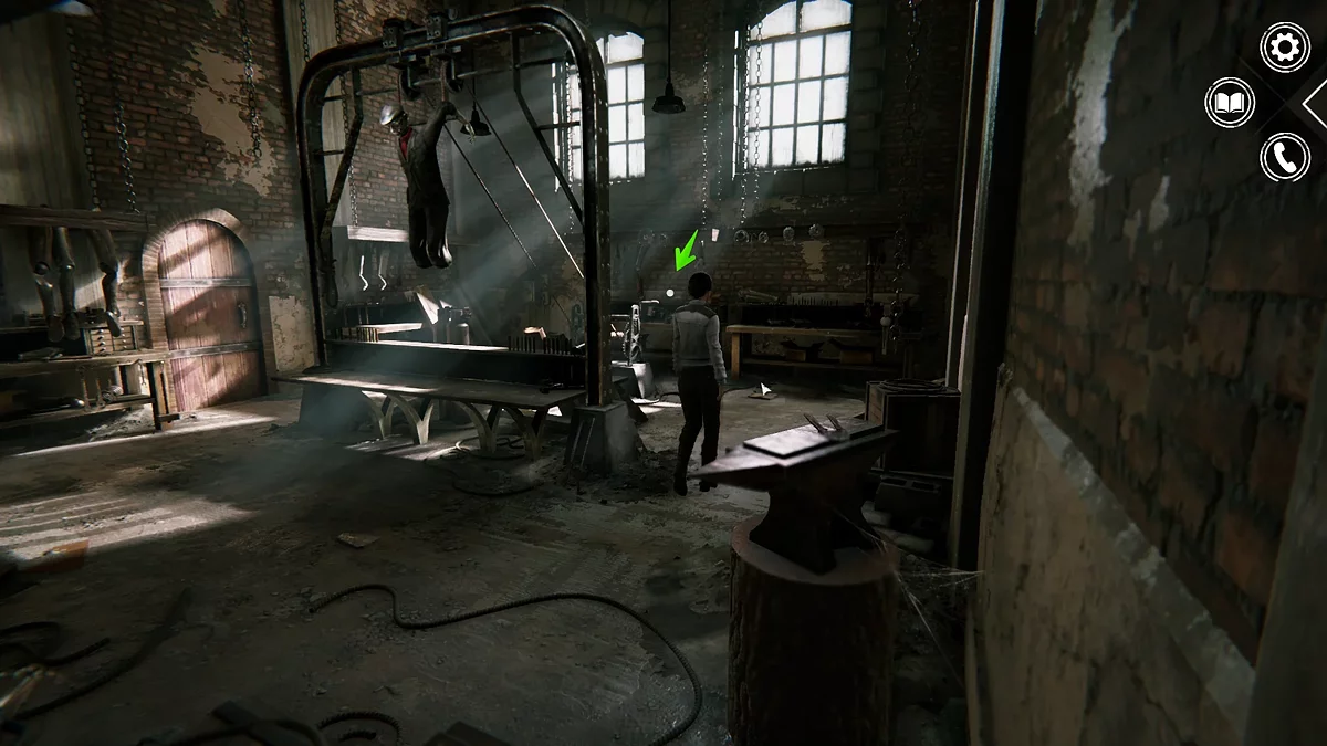 Подвешенный робот Оскар в мастерской фабрики