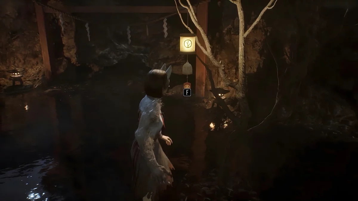 Фонарь с символом ветки у каменного мостика Silent Hill f