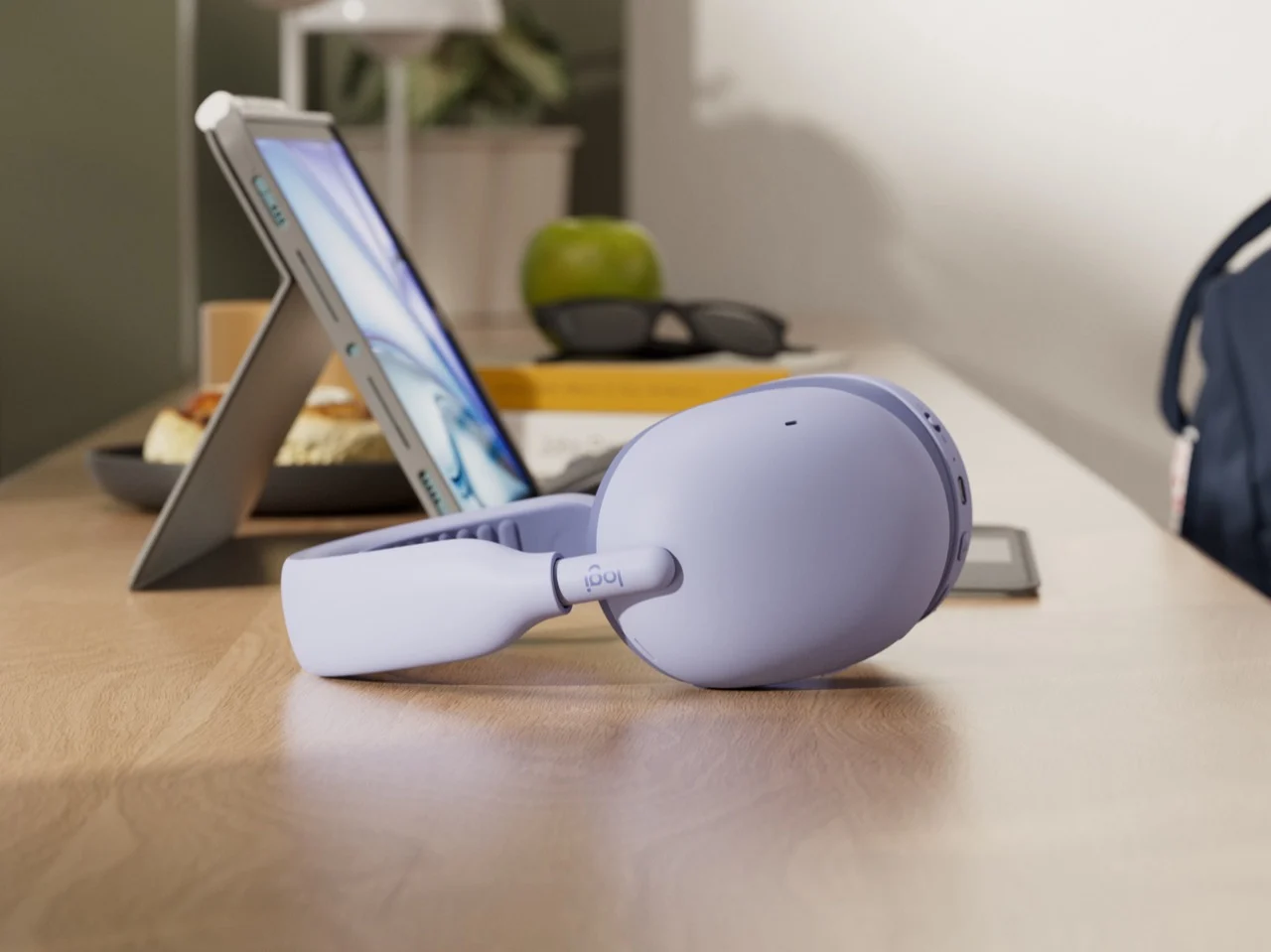 Logitech Zone Vibe Pro с одинаковыми минималистичными чашками