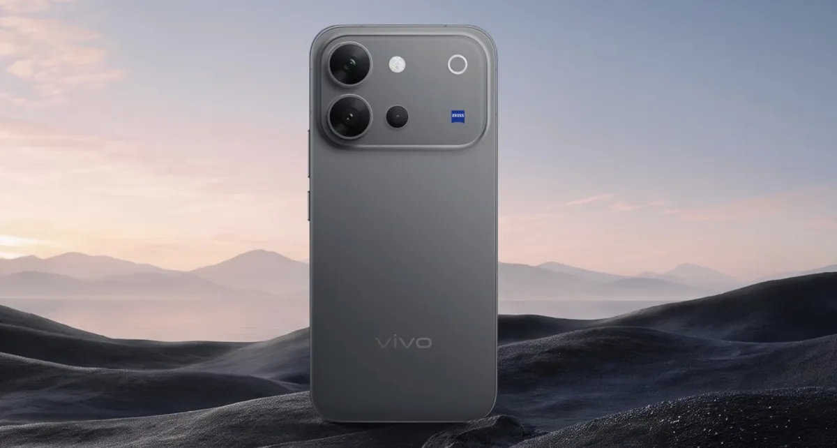 Vivo V80 в расцветке Stellar Black