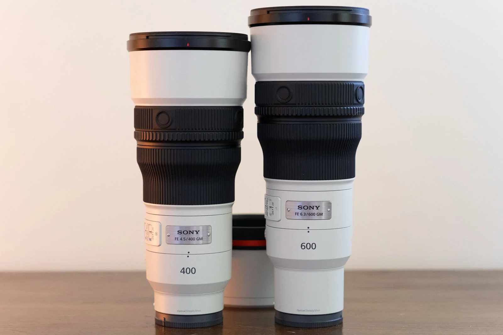 Сравнение габаритов Sony FE 400mm f/4.5 GM OSS и FE 600mm f/6.3 GM OSS