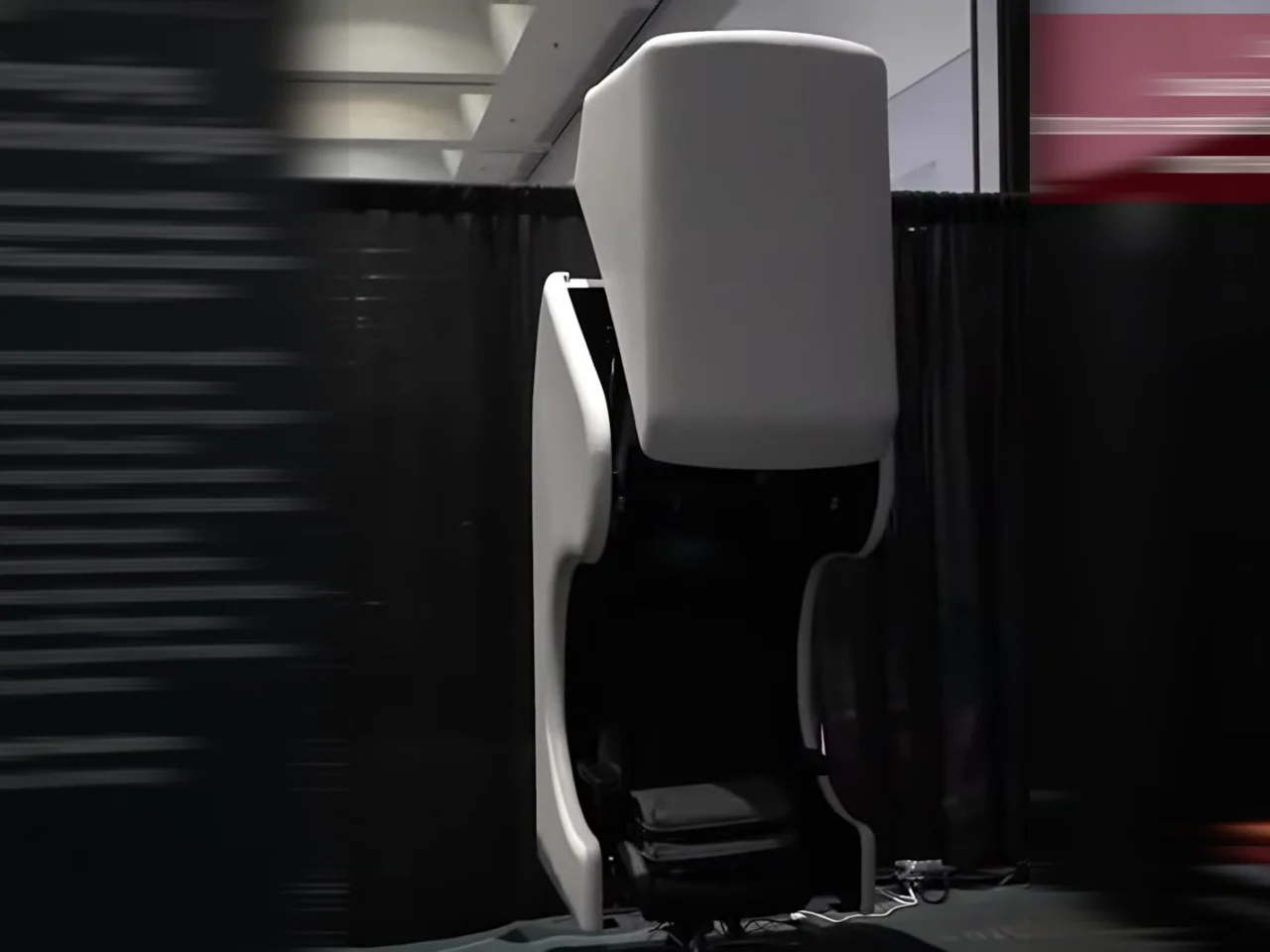 VR-кресло с оптическим корпусом от Университета Кюсю