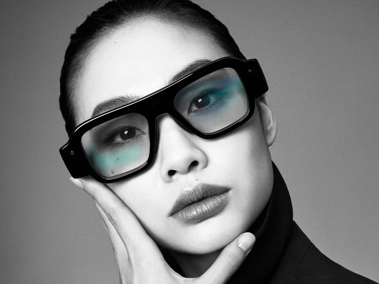 Автономные AR-очки Snap SPECS крупным планом