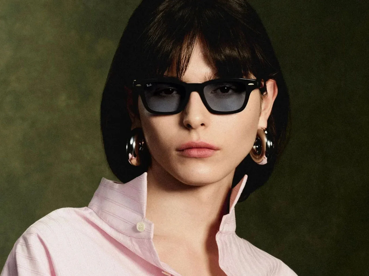 Тонкие дужки умных аудиоочков Ray-Ban Meta