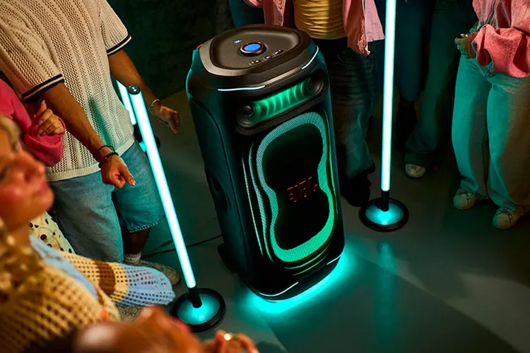 Мощная вечериночная колонка JBL PartyBox Ultimate 2