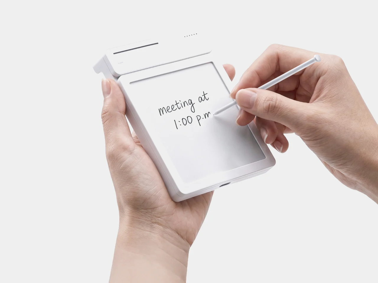 Концептуальное устройство MATE с E-Ink-панелью и пером