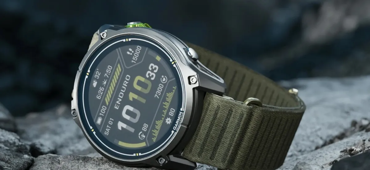 Garmin Enduro 4 на руке