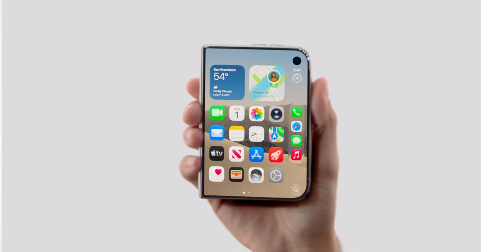 Складной iPhone Duo на демонстрационной зоне в магазине Apple