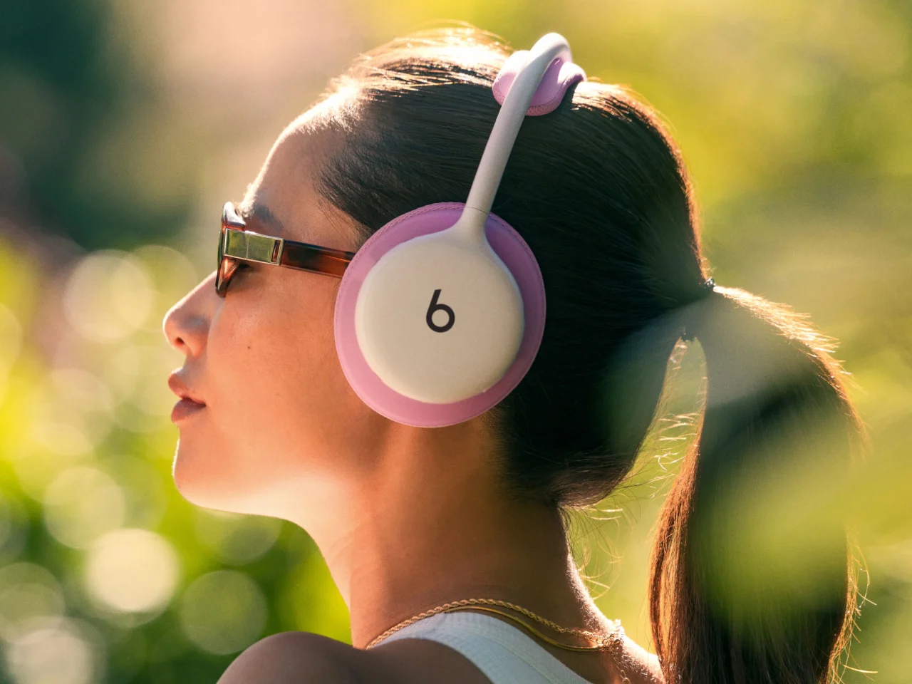 Наушники Beats 360 в сложенном виде