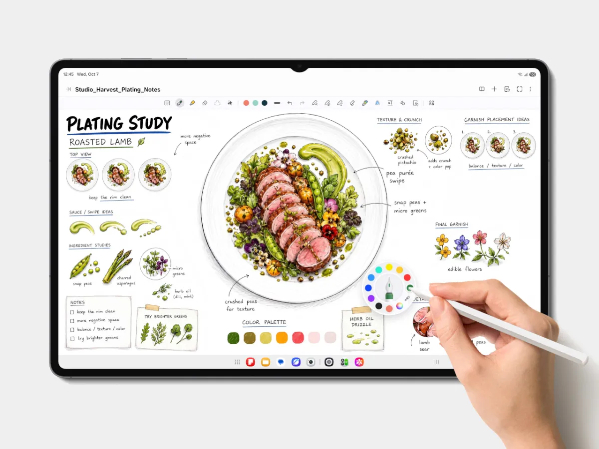 Стилус S Pen рядом с планшетом Samsung