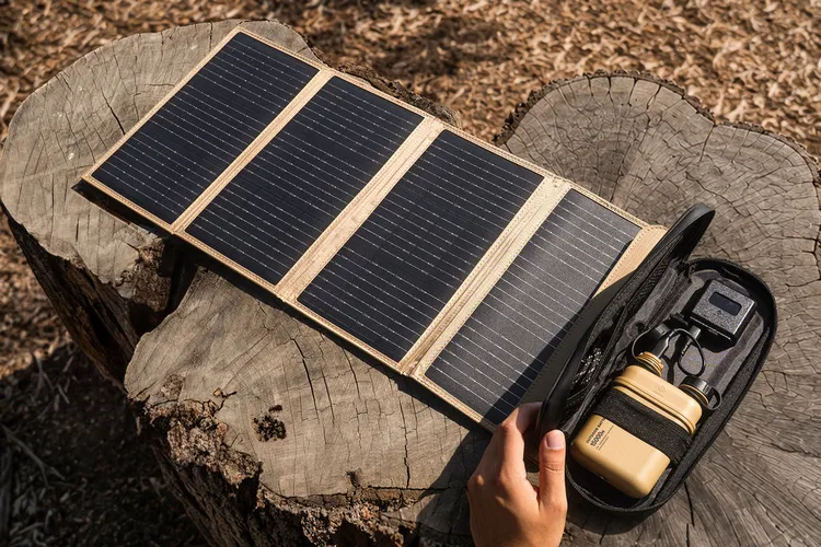 Складная солнечная зарядка Nestout 4-Panel Solar Charger V2 с четырьмя панелями