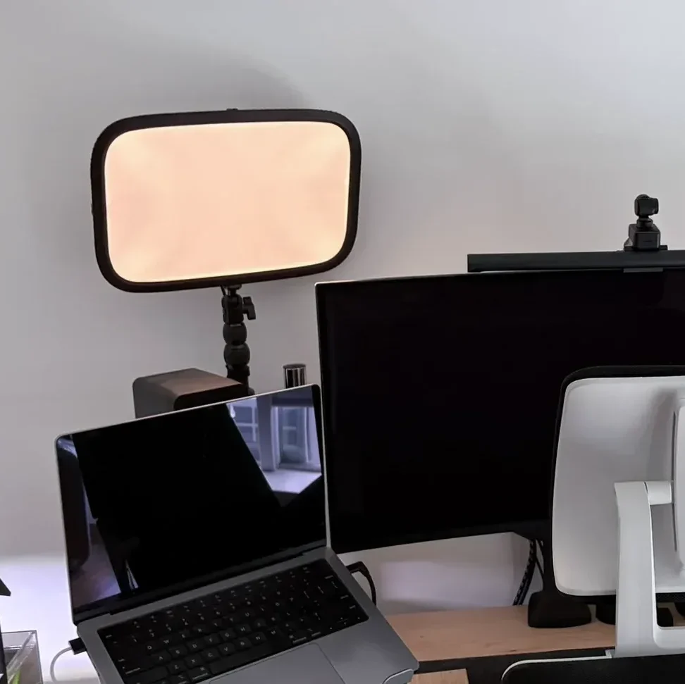 Лампа Elgato Key Light с заменённым контроллером