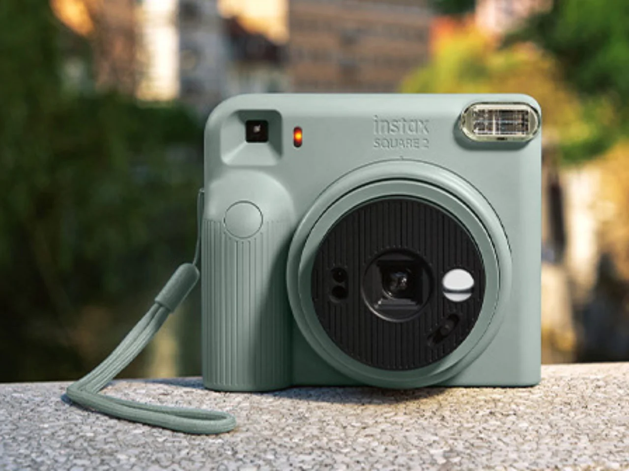 Готовый отпечаток instax SQUARE в квадратном формате