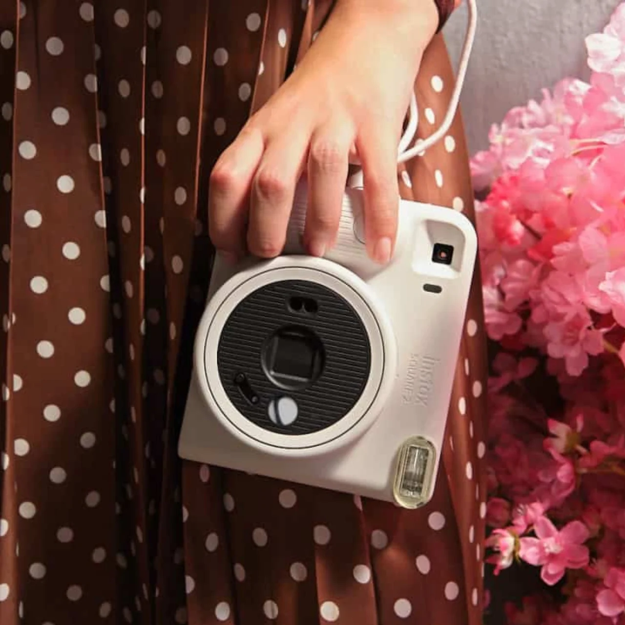 Квадратный снимок, сделанный на instax SQUARE 2
