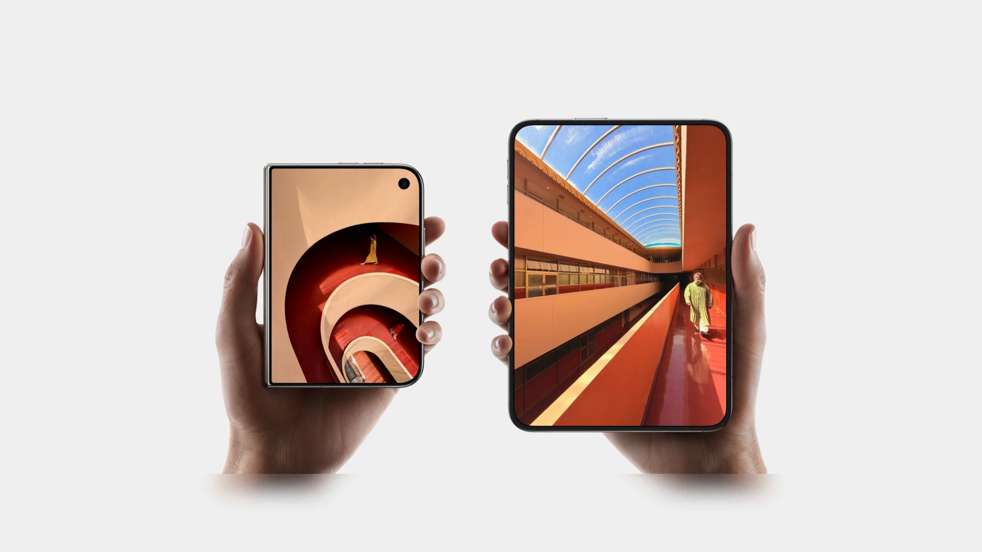 Складной смартфон Apple iPhone Duo в раскрытом виде