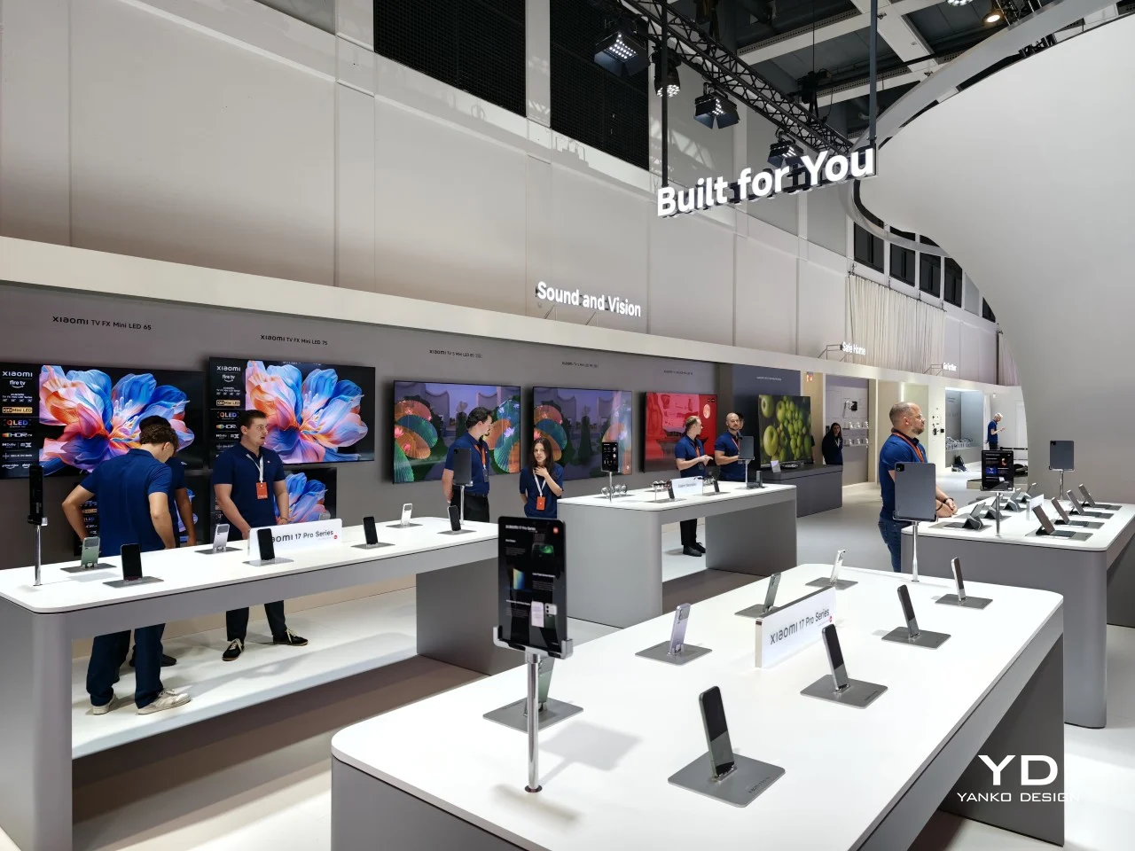 Общий вид стенда Xiaomi на выставке IFA Berlin 2026