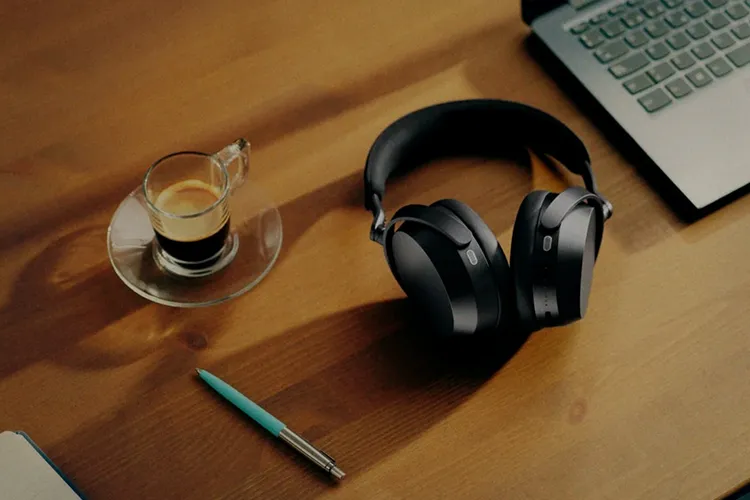 Беспроводные полноразмерные наушники Sennheiser Momentum 5 Wireless
