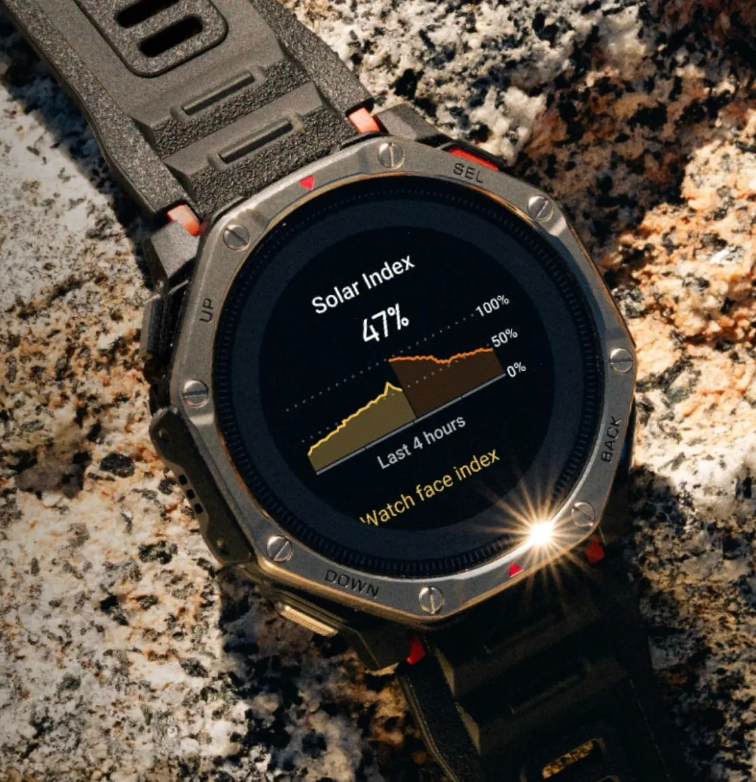 Защищённые смарт-часы Amazfit T-Rex Dual Solar крупным планом