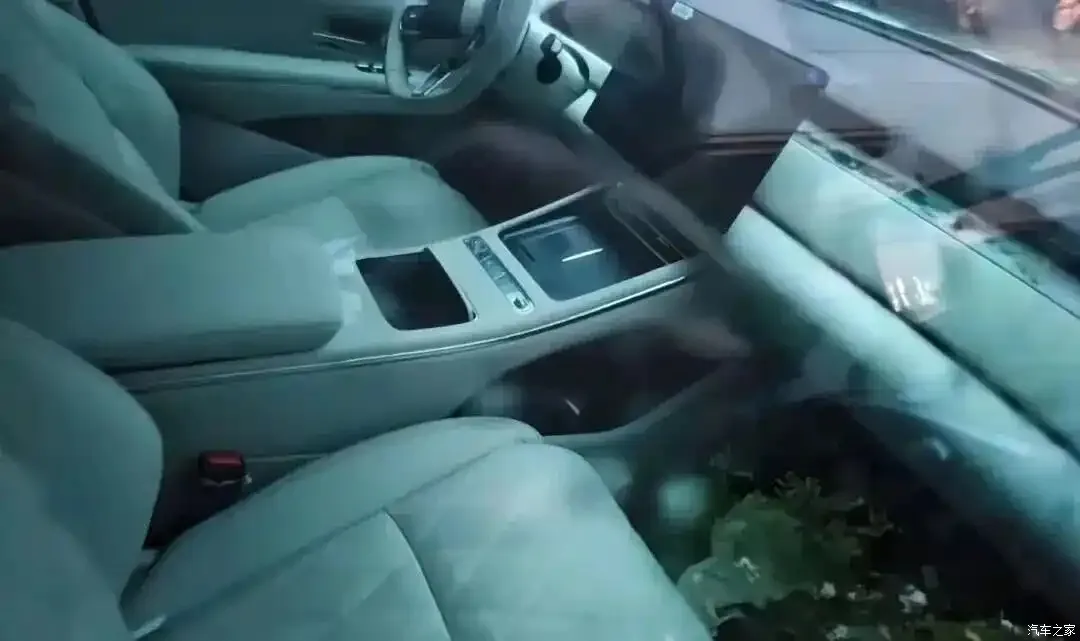 Замаскированный прототип нового седана BYD Han на шпионских снимках