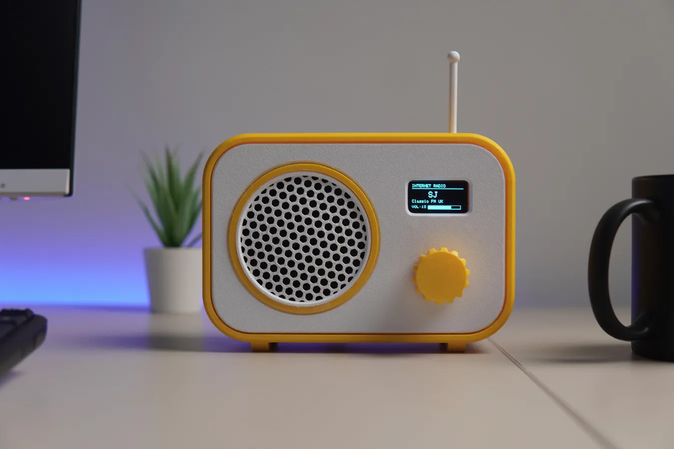 Самодельный настольный интернет-радиоприёмник на ESP32-S3